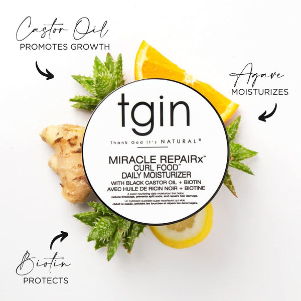 Le Curl Food de TGIN permet de nourrir, hydrater et fortifier la fibre capillaire. Il vous offre des boucles définies, souples / légères et il maîtrise les frisottis